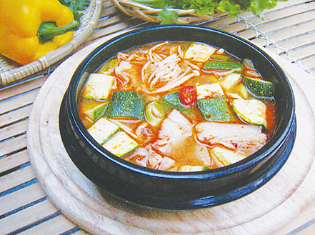5 món canh đặc trưng trong bữa ăn hằng ngày của người Hàn Quốc