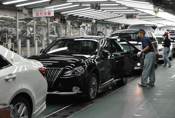 don-hang-kiem-tra-ghe-dem-o-to-lam-viec-tai-nhat-ban