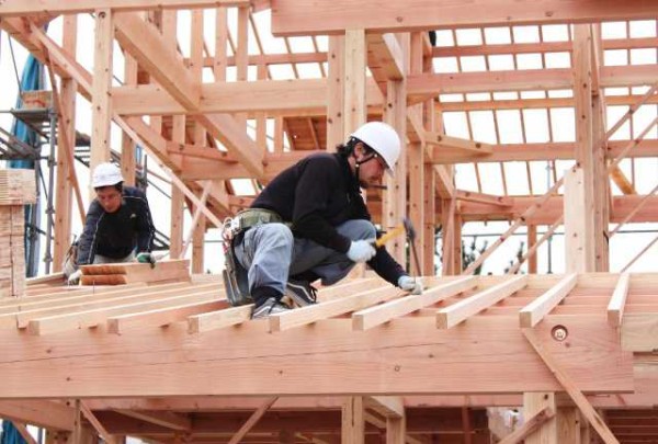 don-hang-moc-xay-dung-lam-viec-tai-Nhat-Ban