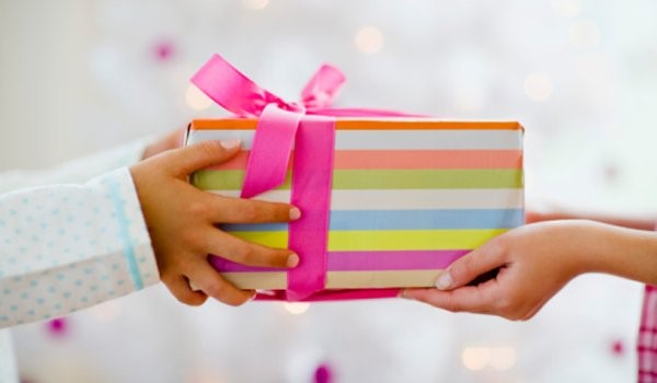 van-hoa-tang-qua-cua-nguoi-han-quoc