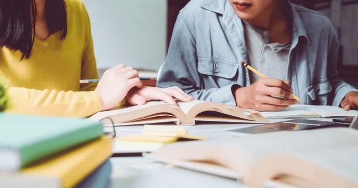 Dịch vụ gia sư giúp người học linh hoạt thời gian và tiết kiệm chi phí di chuyển